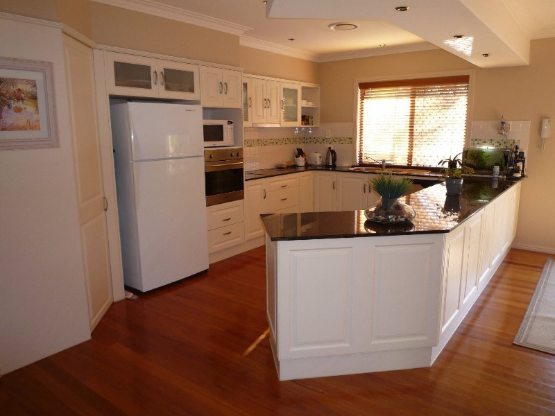 3 Midhurst Court, Arundel QLD 4214