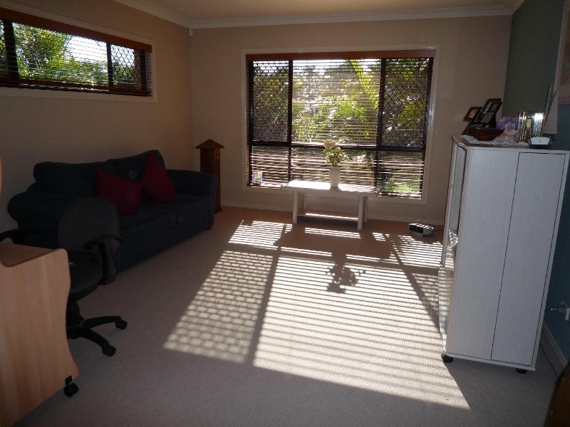 3 Midhurst Court, Arundel QLD 4214