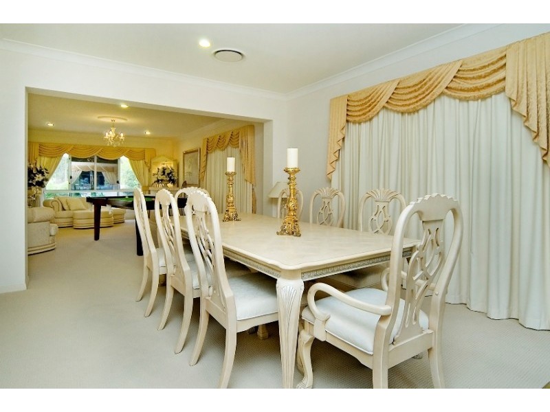 47 Canada Place, Arundel QLD 4214