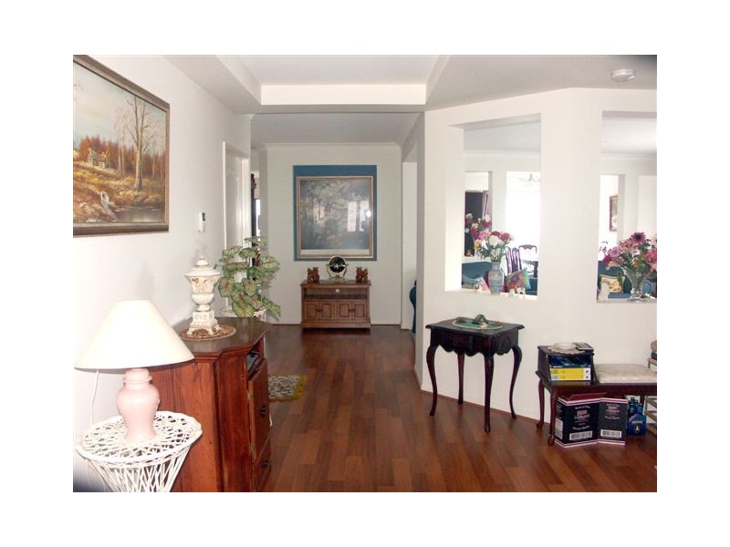 21 Hillary Circuit, Pacific Pines QLD 4211