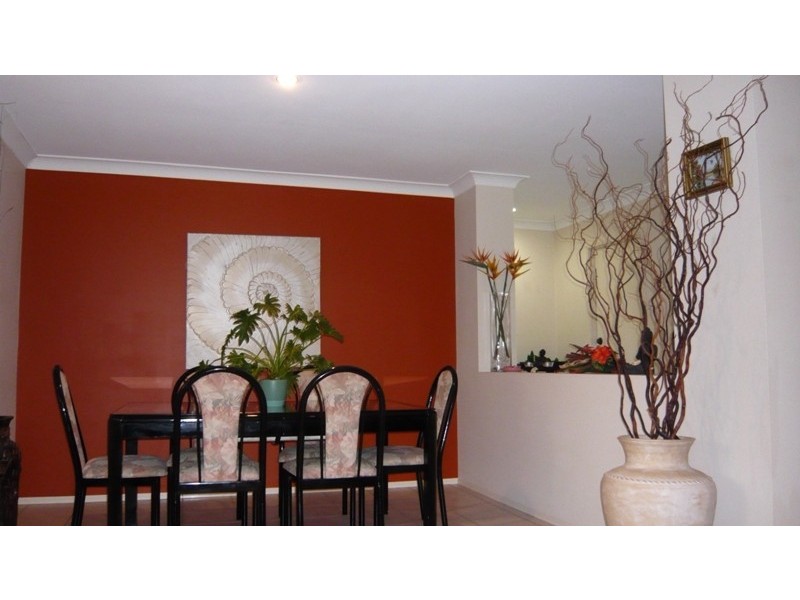 42 Marble Arch Place, Arundel QLD 4214
