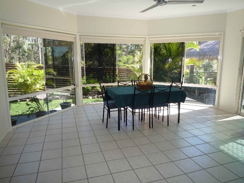 16 Leeds Close, Arundel QLD 4214