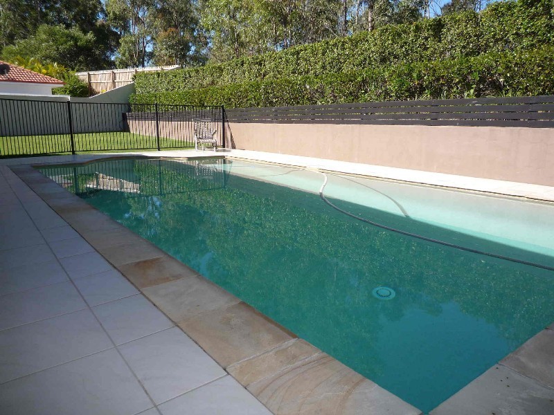 67 Arun Drive, Arundel QLD 4214