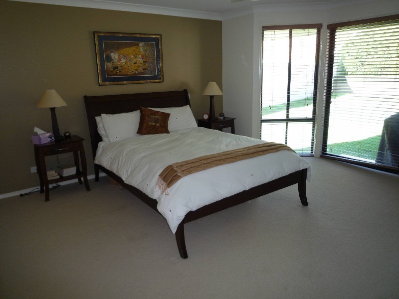 67 Arun Drive, Arundel QLD 4214