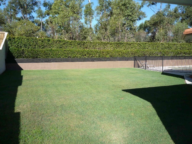 67 Arun Drive, Arundel QLD 4214