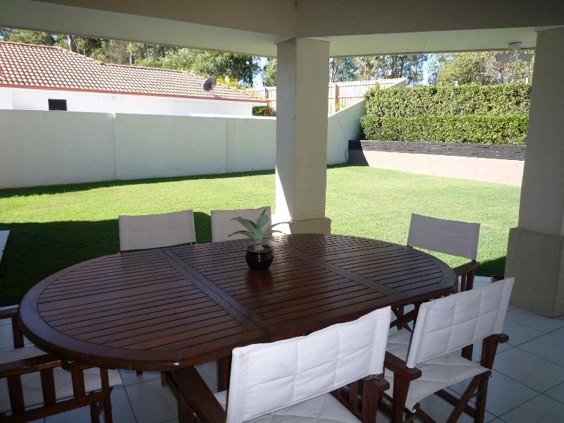 67 Arun Drive, Arundel QLD 4214