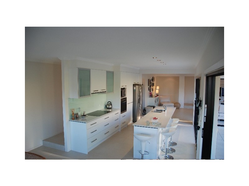 52 Ingles Circuit, Arundel QLD 4214