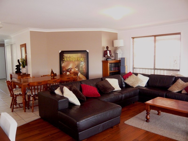 47 Marble Arch Place, Arundel QLD 4214