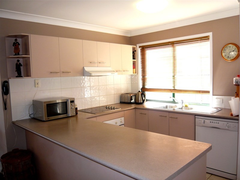 47 Marble Arch Place, Arundel QLD 4214