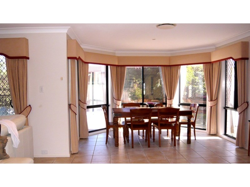 50 Ingles Circuit, Arundel QLD 4214