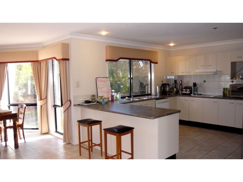 50 Ingles Circuit, Arundel QLD 4214