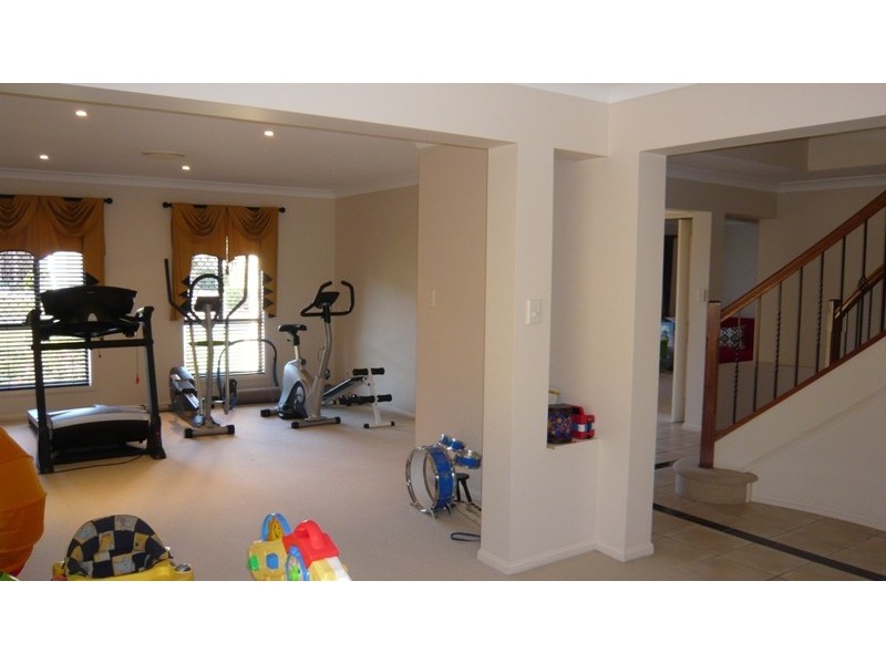 50 Ingles Circuit, Arundel QLD 4214