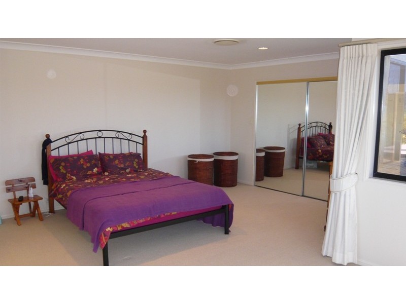 50 Ingles Circuit, Arundel QLD 4214