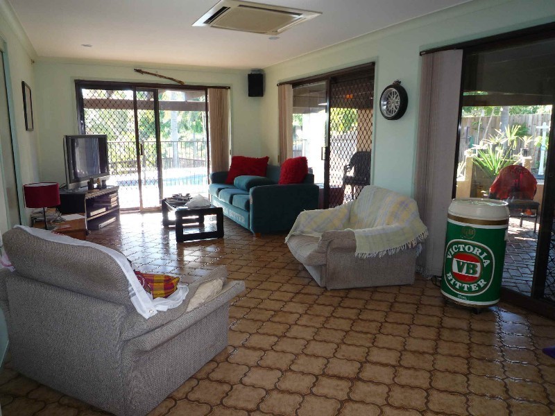 9 Cabana BoulevaRoad, Benowa QLD 4217