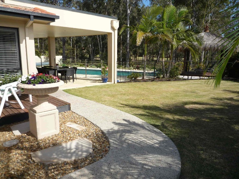 7 Blackfen Court, Arundel QLD 4214