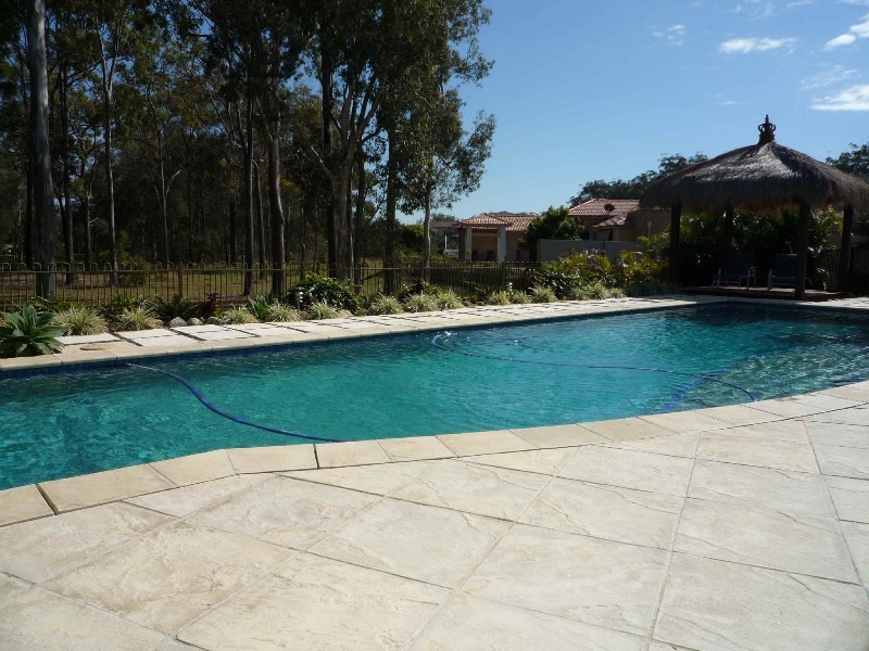 7 Blackfen Court, Arundel QLD 4214