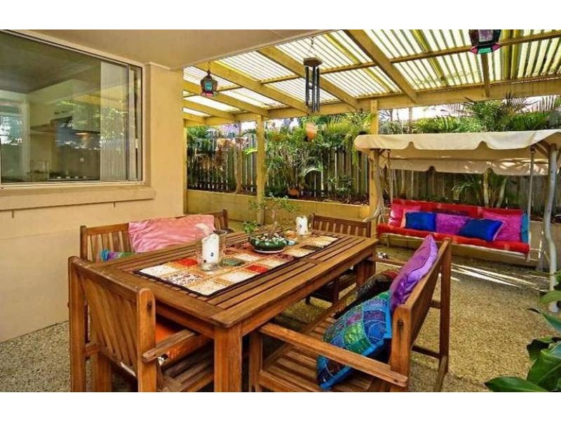 50 Marble Arch Place, Arundel QLD 4214