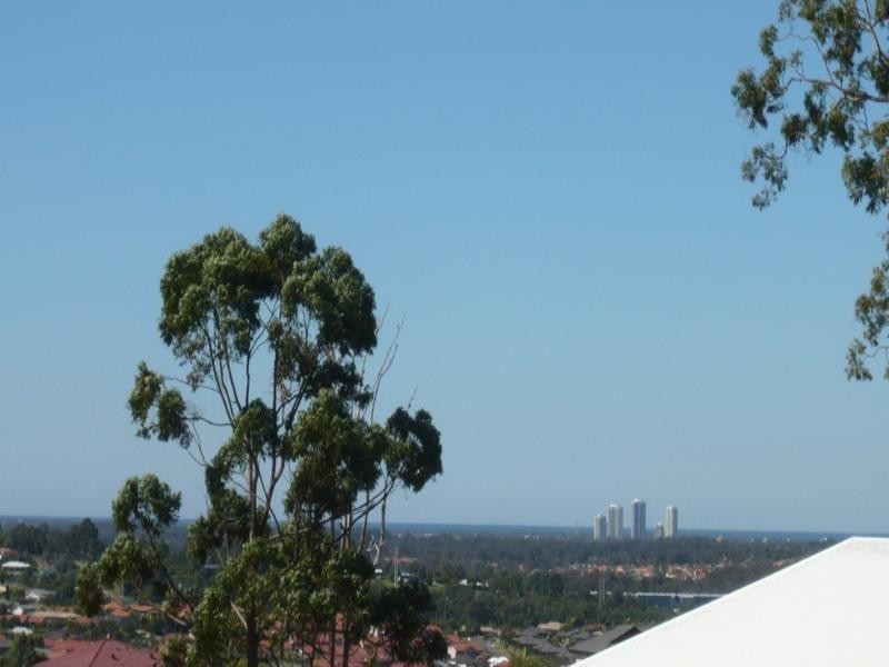 1/54 Codrington Circuit, Pacific Pines QLD 4211