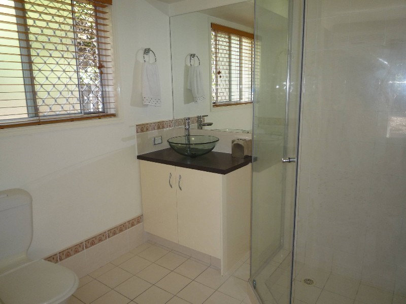 8 Driftwood Place, Parkwood QLD 4214