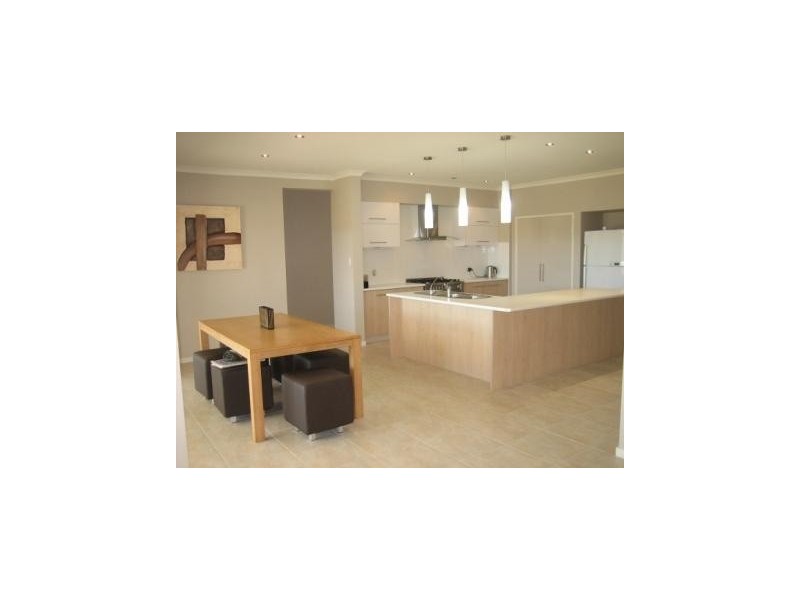 76 Salvado Drive, Pacific Pines QLD 4211