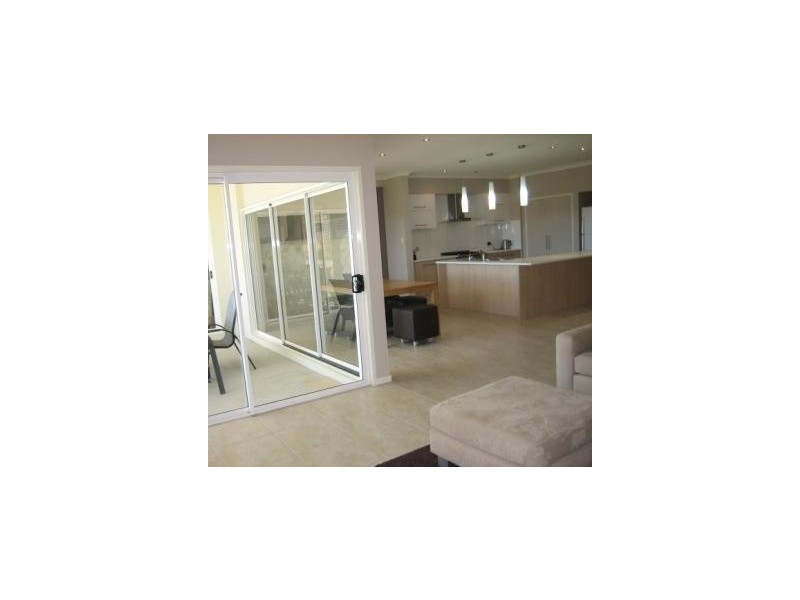 76 Salvado Drive, Pacific Pines QLD 4211