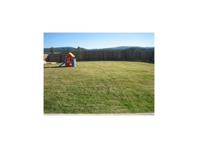 76 Salvado Drive, Pacific Pines QLD 4211