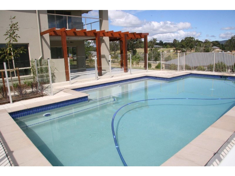 9 Greenacre Way, Maudsland QLD 4210