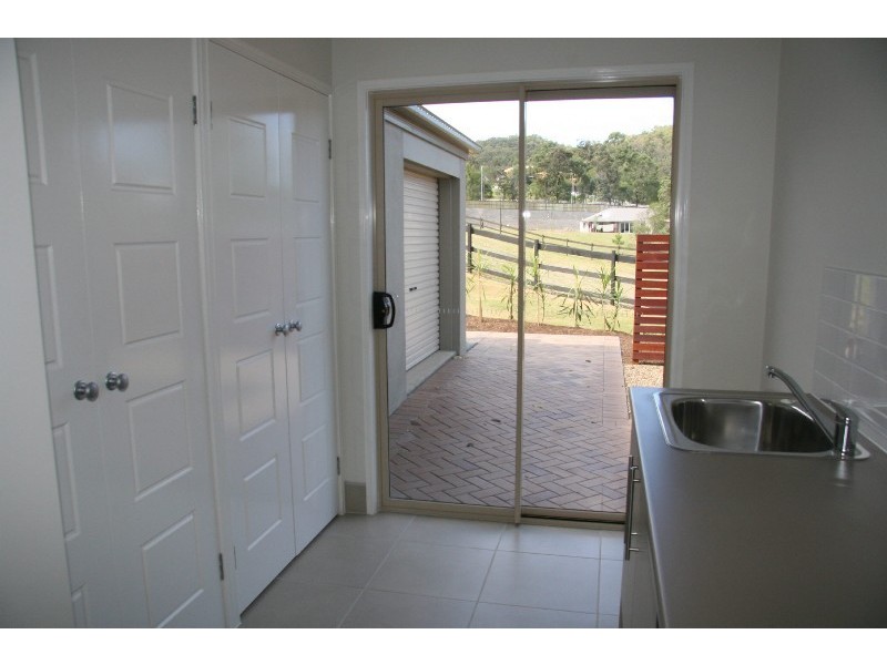 9 Greenacre Way, Maudsland QLD 4210