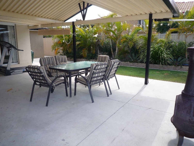 79 Greenacre Drive, Parkwood QLD 4214