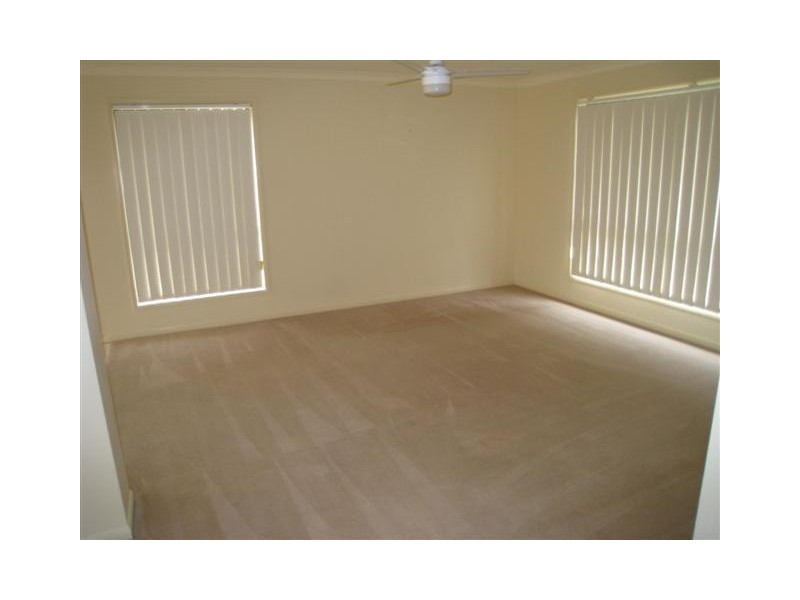 63 Ingles Circuit, Arundel QLD 4214