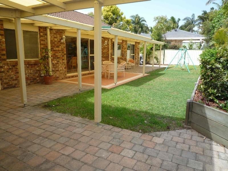 21 Allied Drive, Arundel QLD 4214