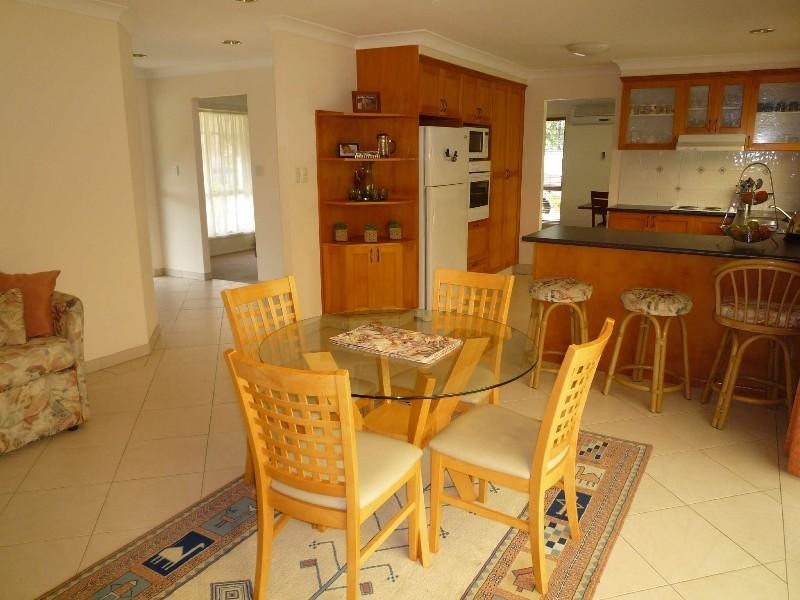 21 Allied Drive, Arundel QLD 4214