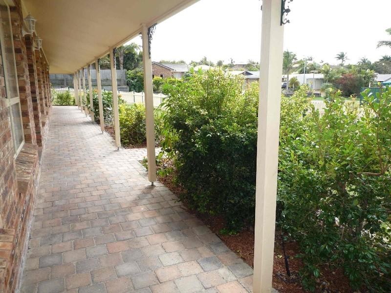 21 Allied Drive, Arundel QLD 4214