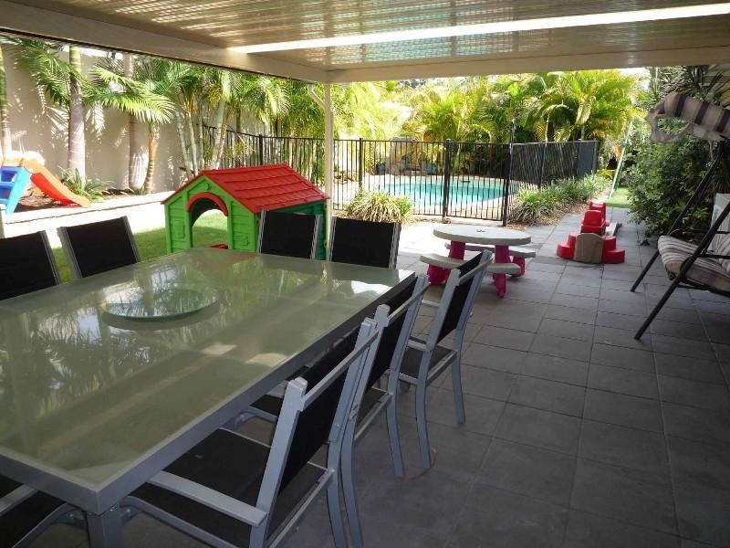 9 Torquay Place, Arundel QLD 4214