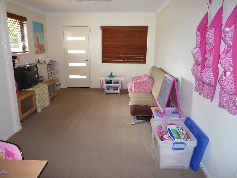 9 Torquay Place, Arundel QLD 4214