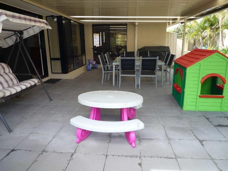 9 Torquay Place, Arundel QLD 4214