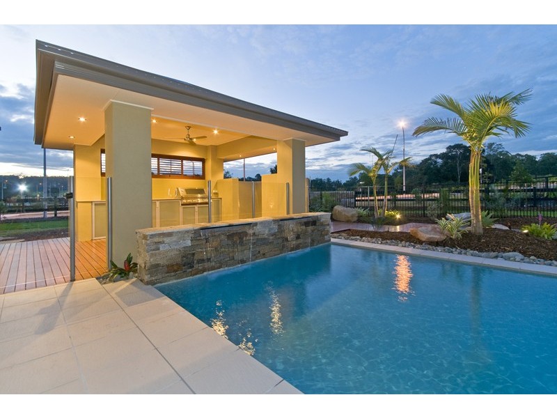 11 Meadow Court, Maudsland QLD 4210