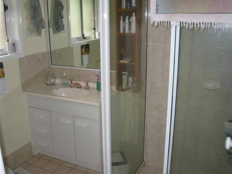 18 Masters Street, Arundel QLD 4214