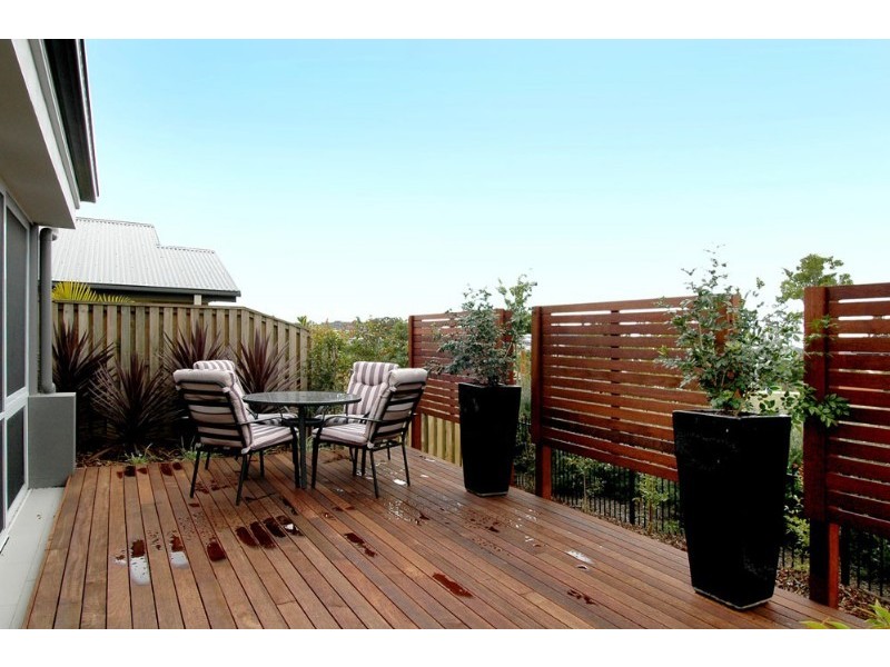 8 Twynam Mews, Pacific Pines QLD 4211