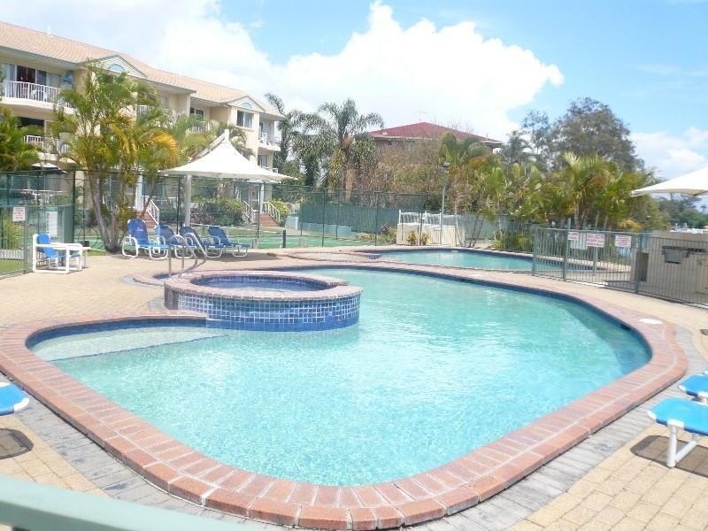 8/6 Back Street, Biggera Waters QLD 4216