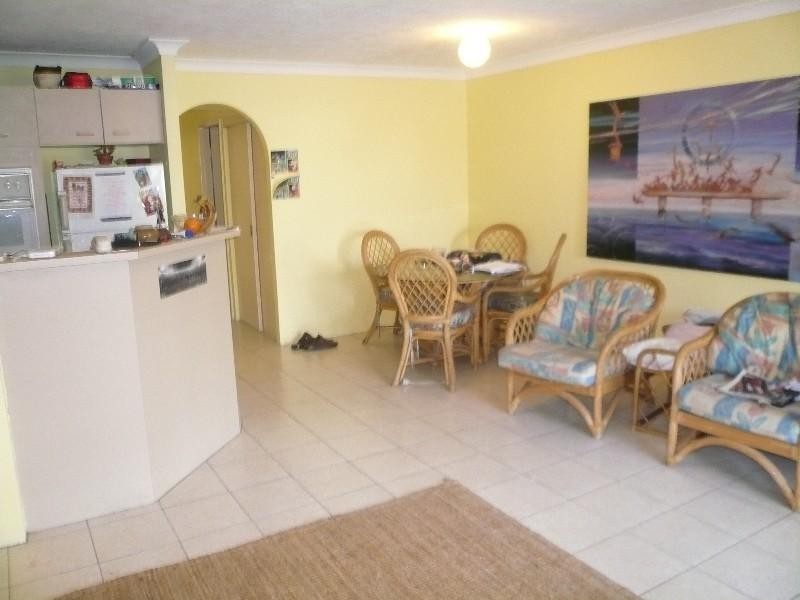 8/6 Back Street, Biggera Waters QLD 4216