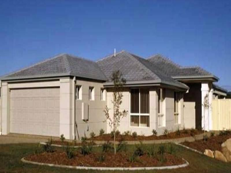 88 Tee Trees Blvde, Arundel QLD 4214