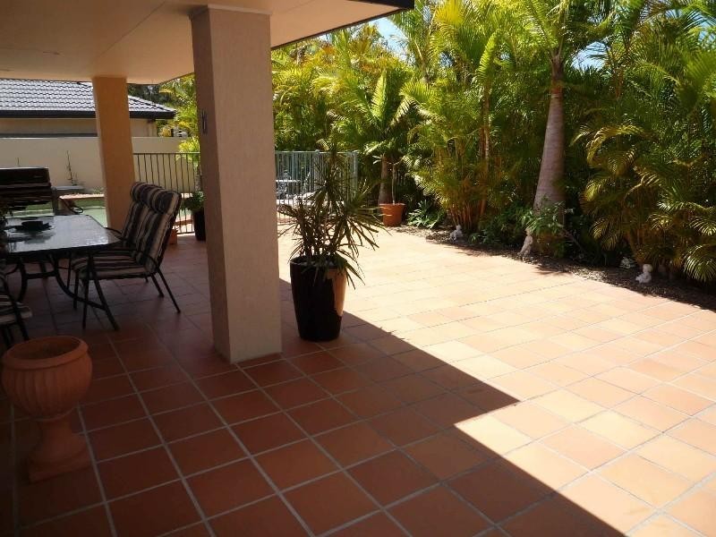 7 Kirdford Court, Arundel QLD 4214