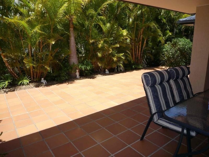 7 Kirdford Court, Arundel QLD 4214