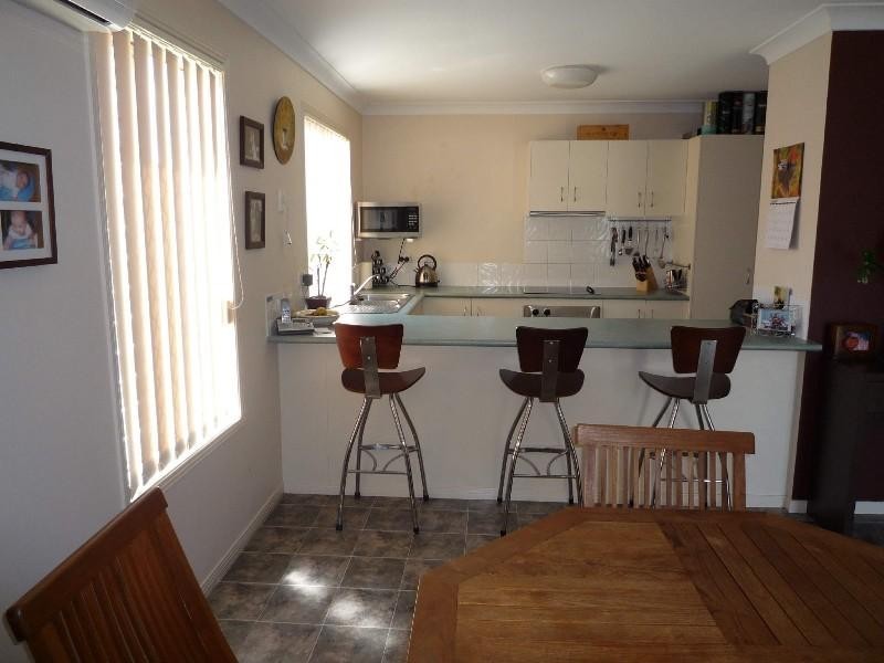 15 Madasin Close, Arundel QLD 4214