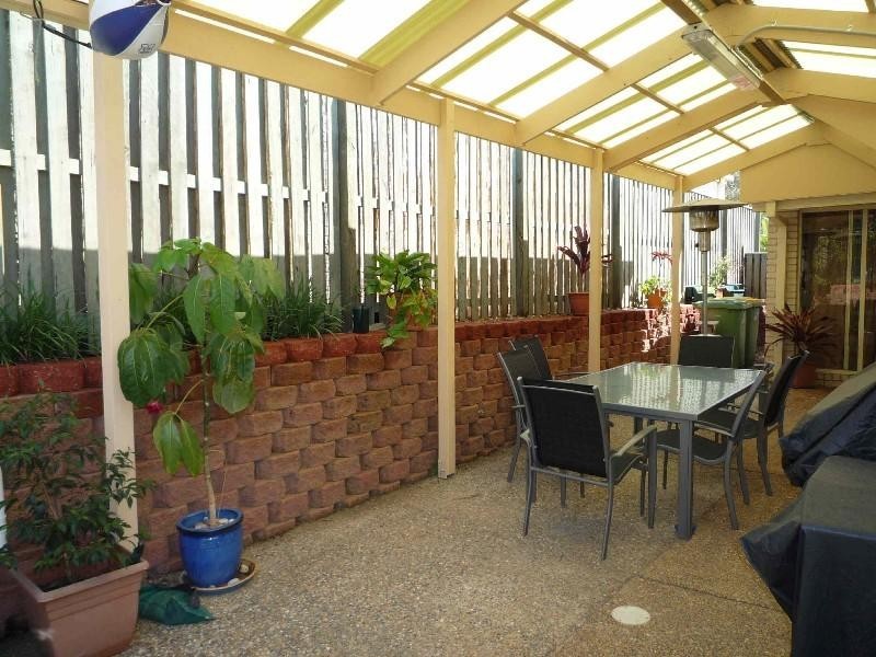 15 Madasin Close, Arundel QLD 4214