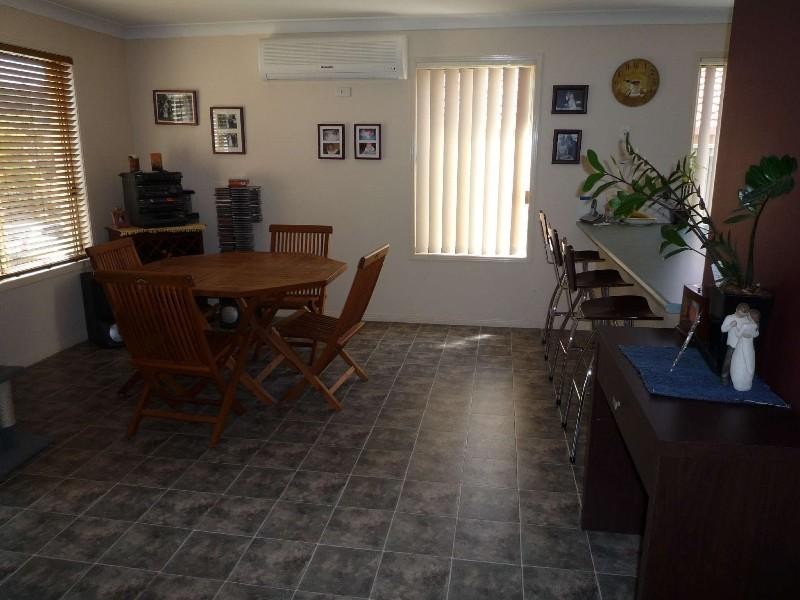 15 Madasin Close, Arundel QLD 4214