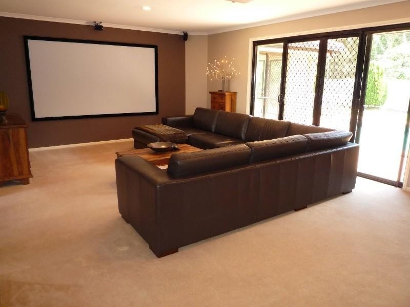 18 Kettlewell Chase, Arundel QLD 4214