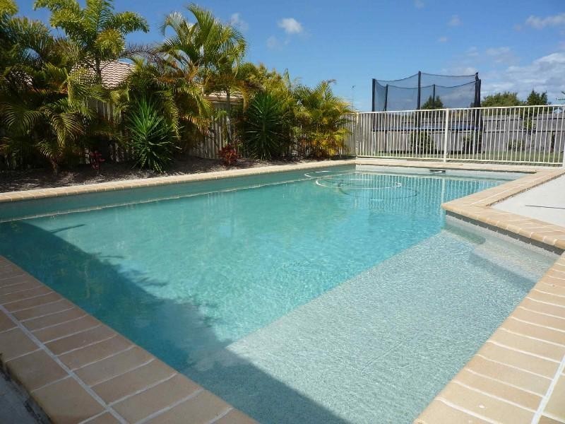 79 Greenacre Drive, Parkwood QLD 4214