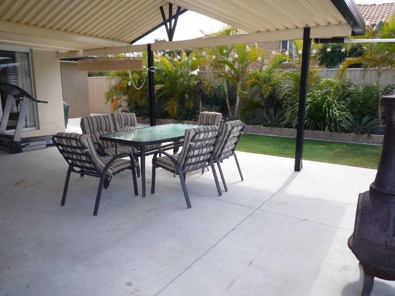 79 Greenacre Drive, Parkwood QLD 4214